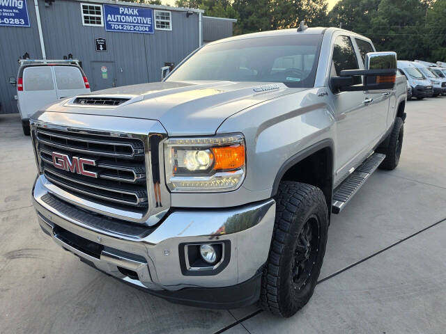gmc sierra 3500hd 2018 1GT42XCY2JF159493 image gmc sierra 3500hd 2018 1GT42XCY2JF159493 image
